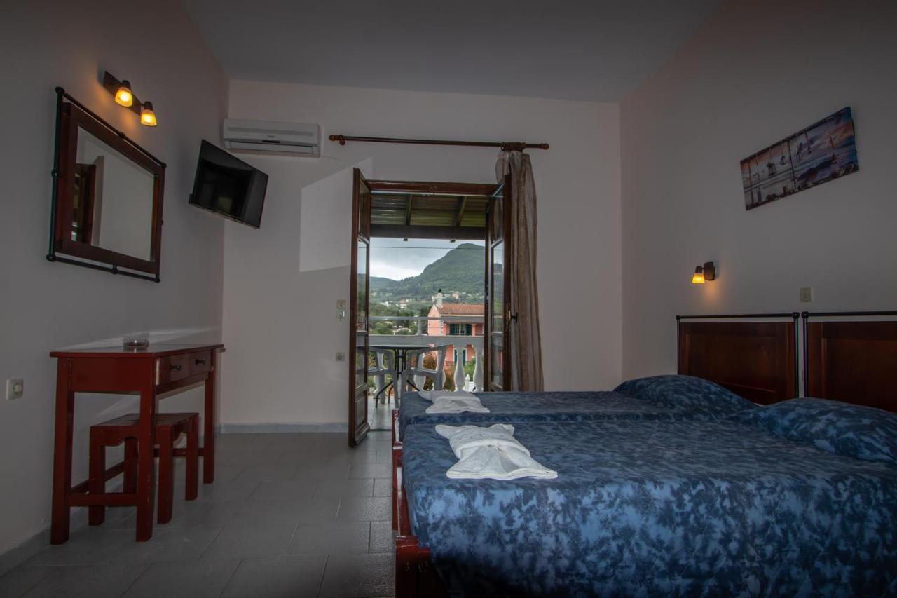 Zoi Apartmens Antonis Botsis Mesongí Extérieur photo